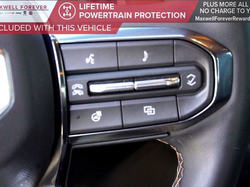 Used 2024 GMC Canyon AT4 w/ AT4 Premium Package image 19