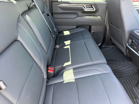 Used 2026 Chevrolet Silverado 2500 LTZ w/ LTZ Convenience Package AWD/4WD image 13