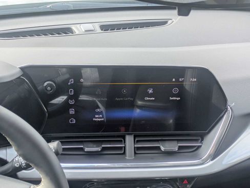New 2026 Chevrolet Trax LT w/ Driver Confidence Package FWD image 28
