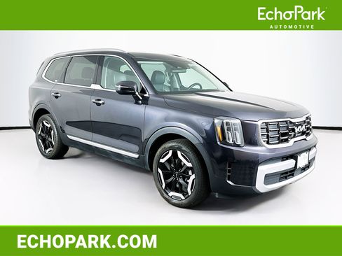 Used 2025 Kia Telluride S AWD/4WD image 1