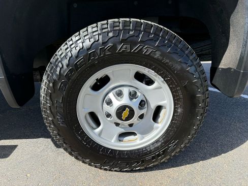 Used 2020 Chevrolet Silverado 2500 W/T w/ WT Convenience Package image 37