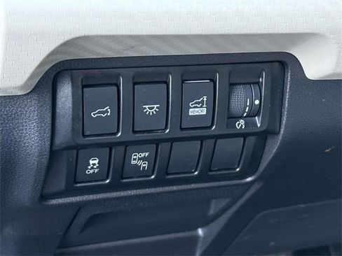 Used 2022 Subaru Ascent Premium w/ Convenience Package image 18