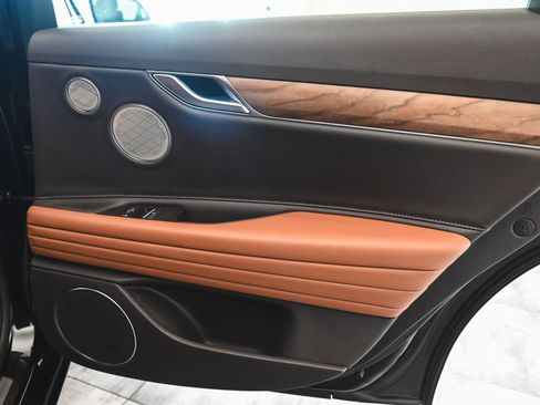 Used 2024 Genesis G80 image 12