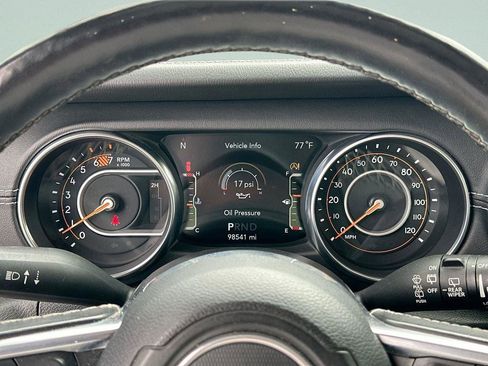 Used 2020 Jeep Wrangler Unlimited Sahara w/ Uconnect 4C Nav & Sound Group image 30