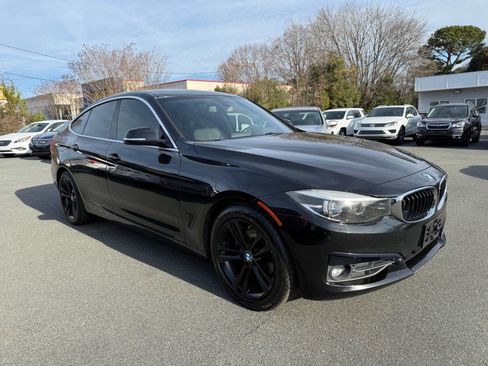 Used 2018 BMW 330i Gran Turismo xDrive image 3