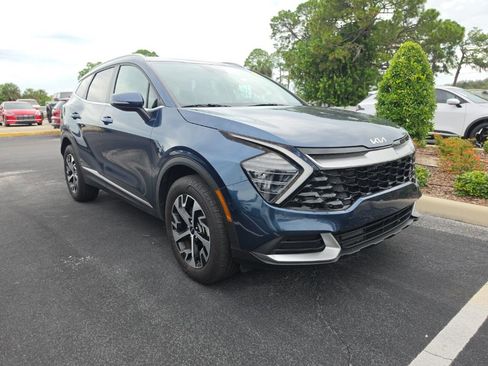Certified 2024 Kia Sportage EX AWD/4WD image 2