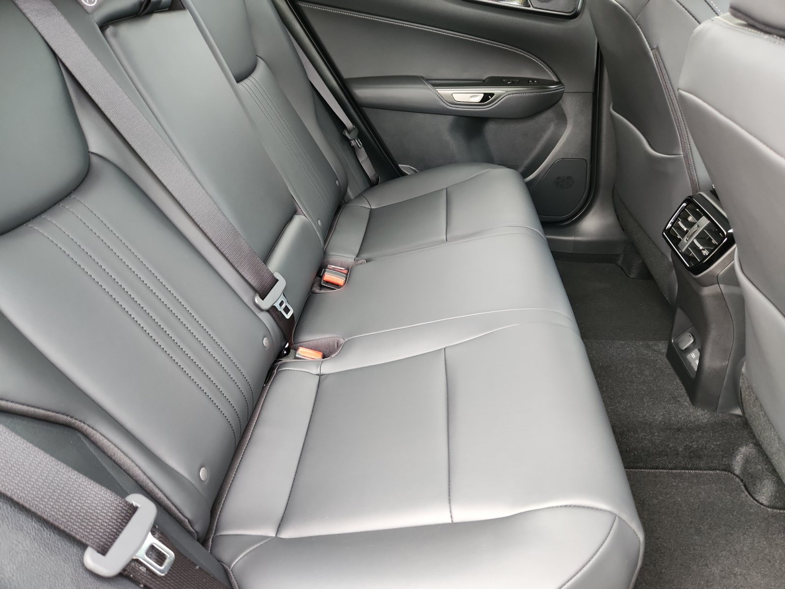 New 2026 Lexus NX 350 AWD image 30