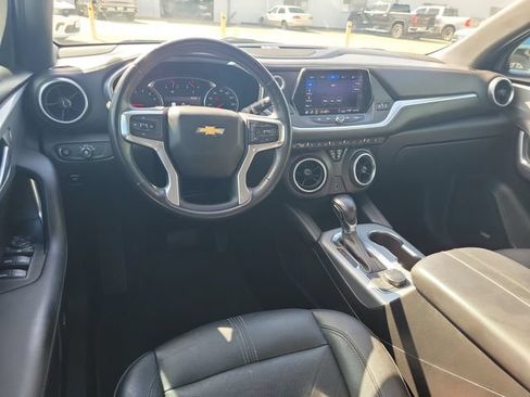 Used 2020 Chevrolet Blazer LT w/ Sound & Technology Package FWD image 11