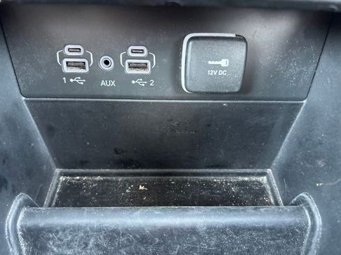 Certified 2023 Jeep Grand Cherokee Laredo AWD/4WD image 31