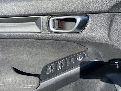 Used 2024 Honda Civic Sport image 17