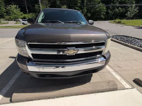 Used 2008 Chevrolet Silverado 1500 LT w/ Power Pack Plus AWD/4WD image 7