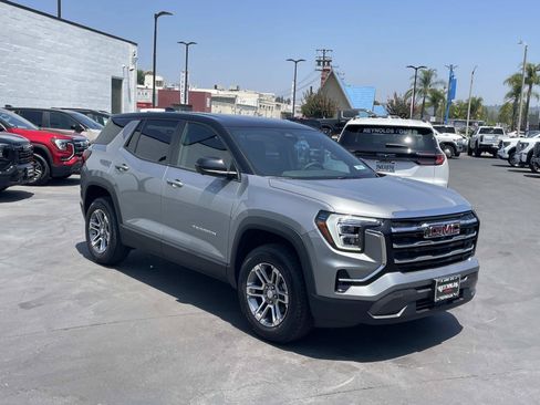 New 2026 GMC Terrain Elevation w/ Technology Package II FWD image 3