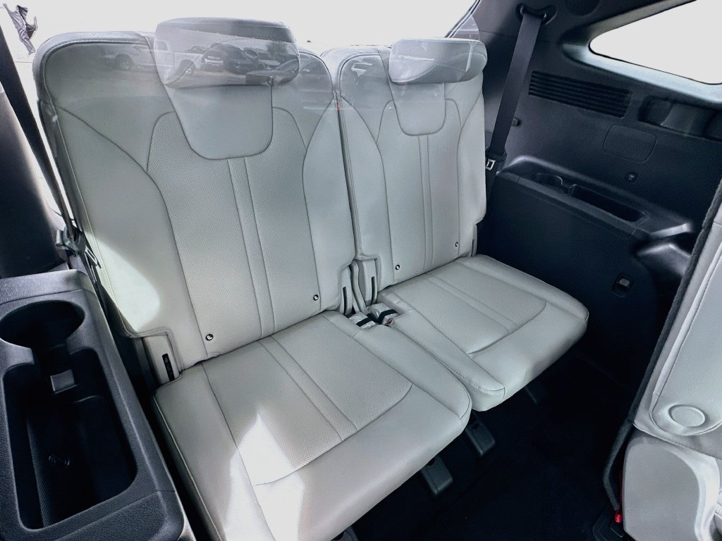 Certified 2025 Kia Sorento SX Prestige AWD/4WD image 29