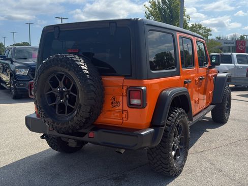 Used 2025 Jeep Wrangler Unlimited Sport AWD/4WD image 5