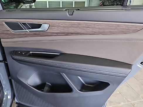 New 2026 Volkswagen Atlas SEL image 15