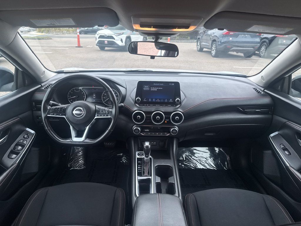 Used 2024 Nissan Sentra SR FWD image 11