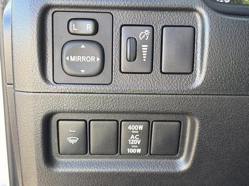 Used 2018 Toyota 4Runner SR5 Premium image 14