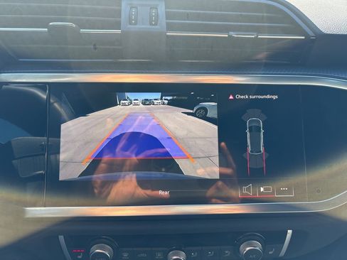 Certified 2025 Audi Q3 2.0T Premium w/ Convenience Package image 25