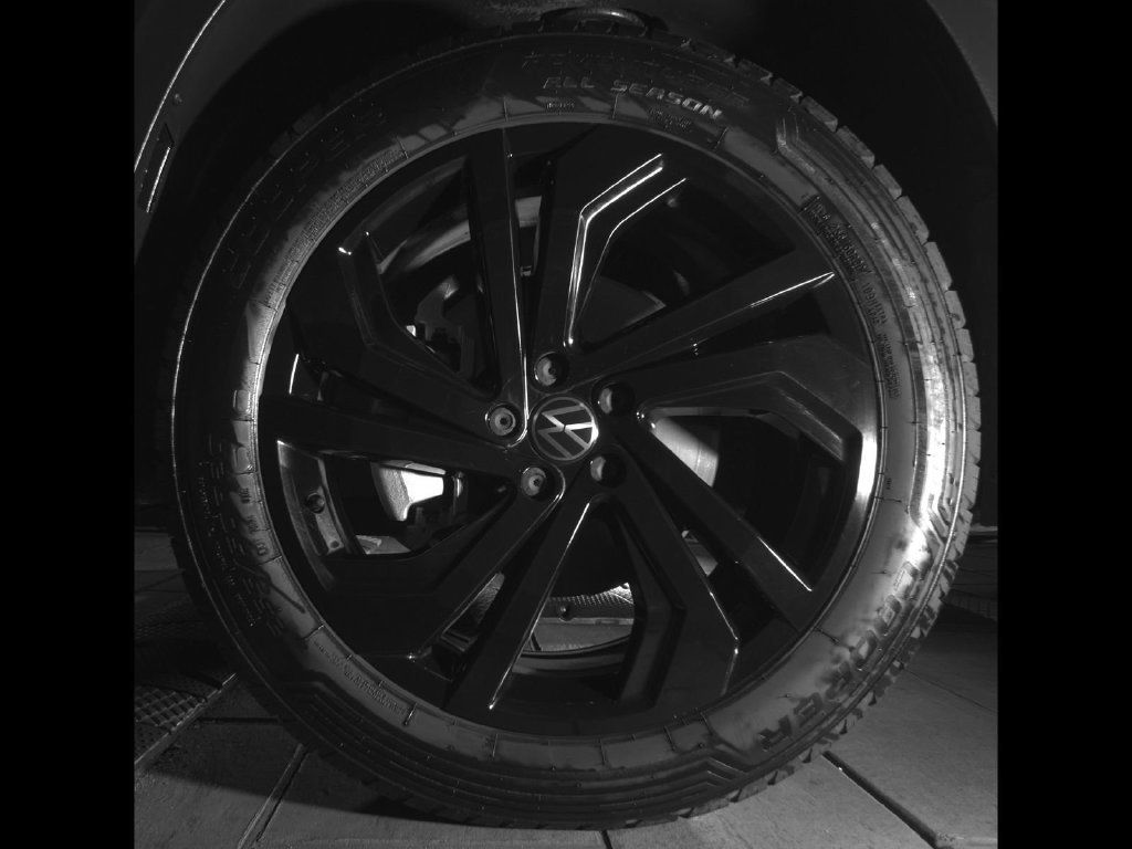 Used 2023 Volkswagen Atlas SE w/ Black Wheel Package AWD/4WD image 11