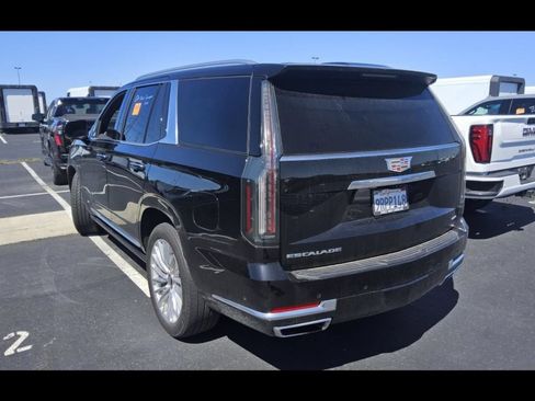 Used 2025 Cadillac Escalade Premium Luxury w/ Touring Package AWD/4WD image 5