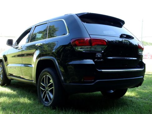 Used 2021 Jeep Grand Cherokee Limited image 21