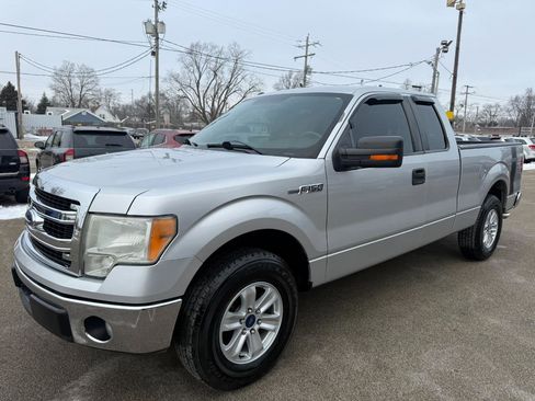 Used 2014 Ford F150 XLT w/ XLT Convenience Package image 5