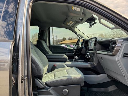 Used 2025 Ford F150 Lightning XLT image 13