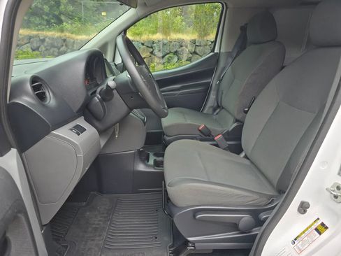 Used 2021 Nissan NV200 S w/ Back Door Glass Package FWD image 17