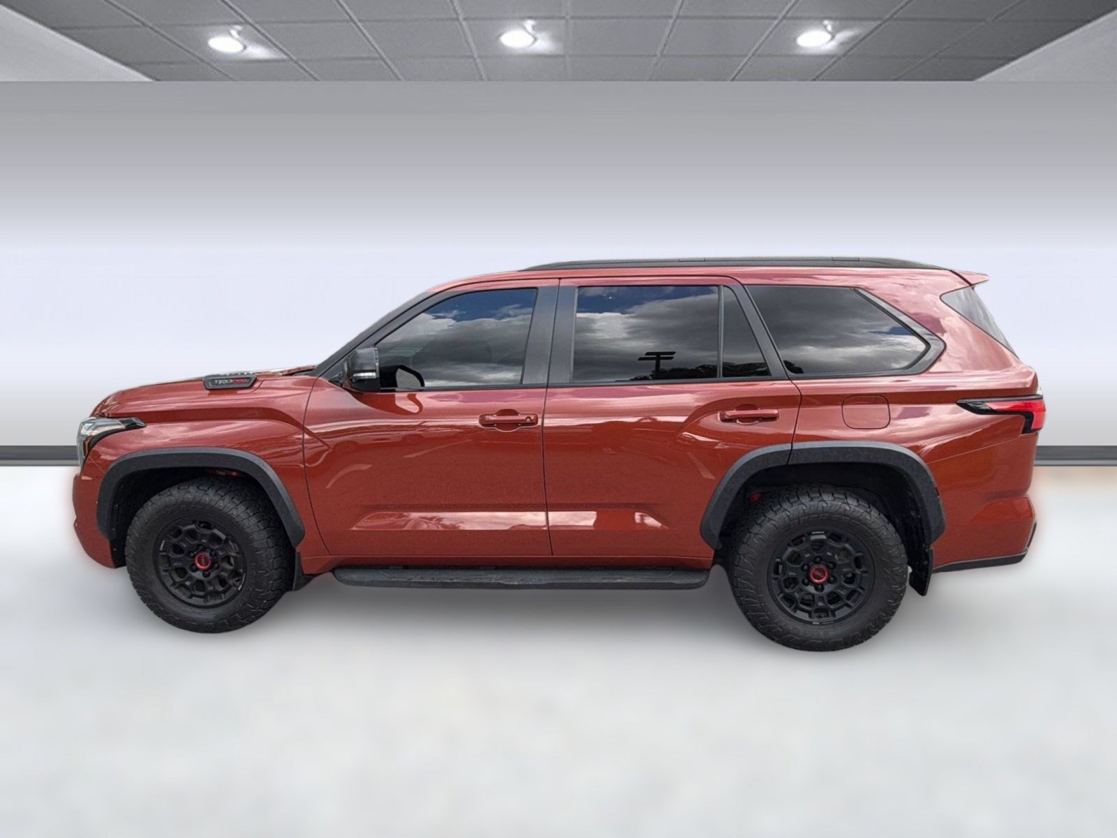 Used 2024 Toyota Sequoia TRD Pro AWD/4WD image 2