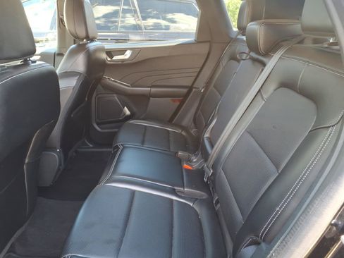 Used 2024 Ford Escape Platinum AWD/4WD image 7
