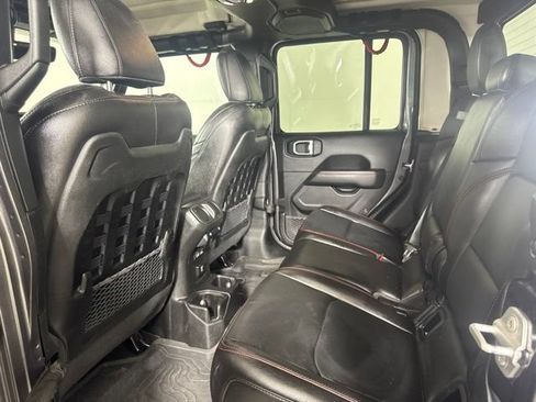 Used 2023 Jeep Gladiator Rubicon w/ Cold Weather Group AWD/4WD image 12