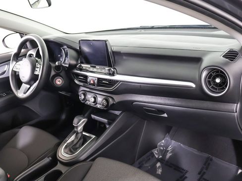 Used 2023 Kia Forte LXS image 25