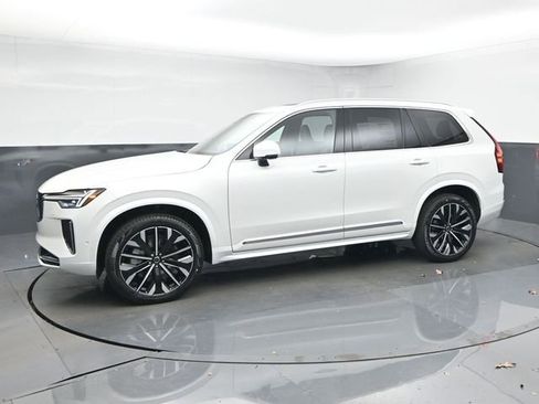 New 2026 Volvo XC90 B6 Plus w/ Protection Package Premier image 4