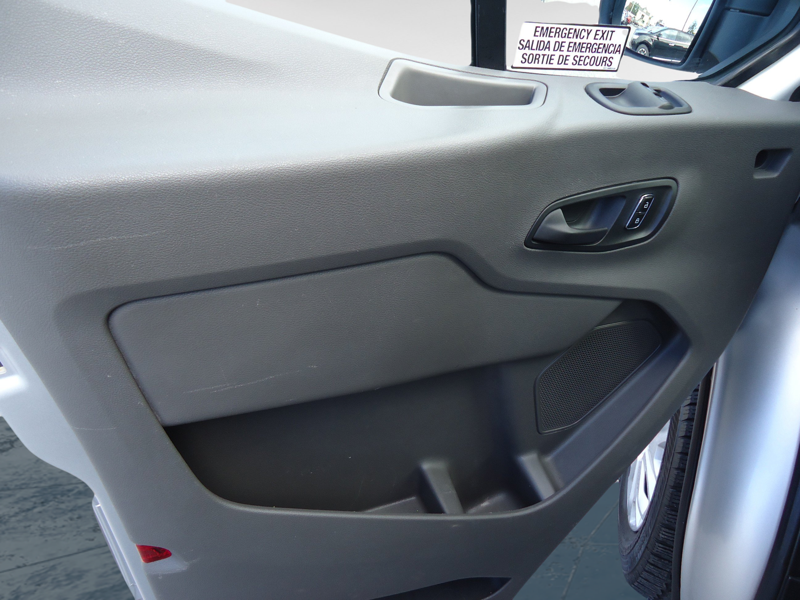 Used 2024 Ford Transit 350 XLT RWD image 20
