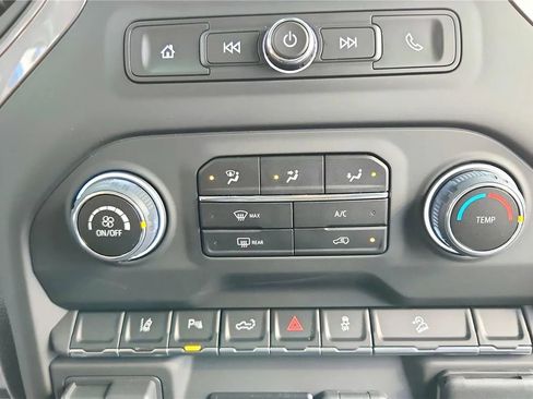 Used 2026 Chevrolet Silverado 2500 Custom w/ Custom Value Package image 24