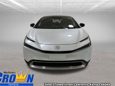 New 2026 Toyota Prius Plug-In Hybrid image 2