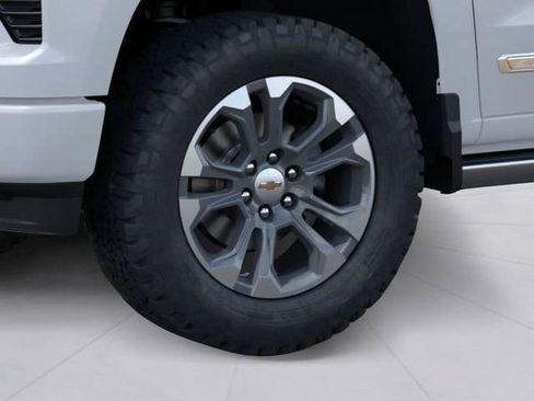 New 2026 Chevrolet Silverado 1500 High Country w/ Technology Package AWD/4WD image 9