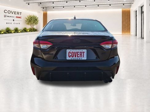 Used 2023 Toyota Corolla SE FWD image 9
