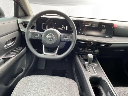 Used 2026 Nissan Kicks SV FWD image 10