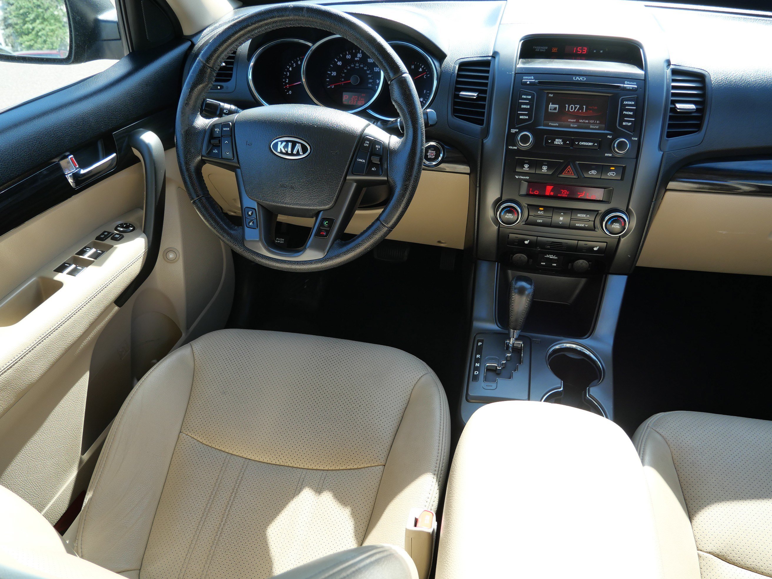 Used 2013 Kia Sorento EX AWD/4WD image 9