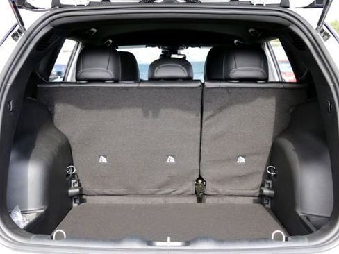 New 2026 Jeep Compass Latitude image 21