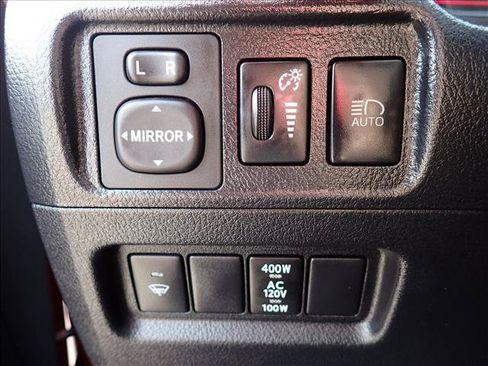 Used 2020 Toyota 4Runner SR5 Premium w/ Moonroof Package AWD/4WD image 17