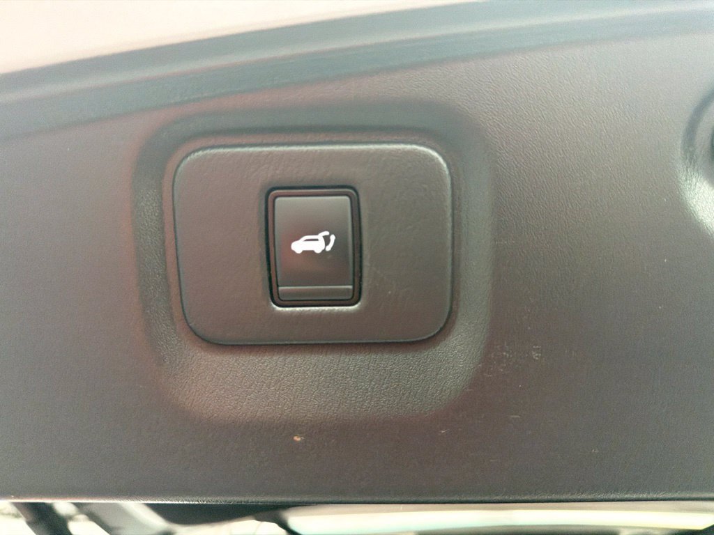 Certified 2019 Nissan Pathfinder Platinum AWD/4WD image 9