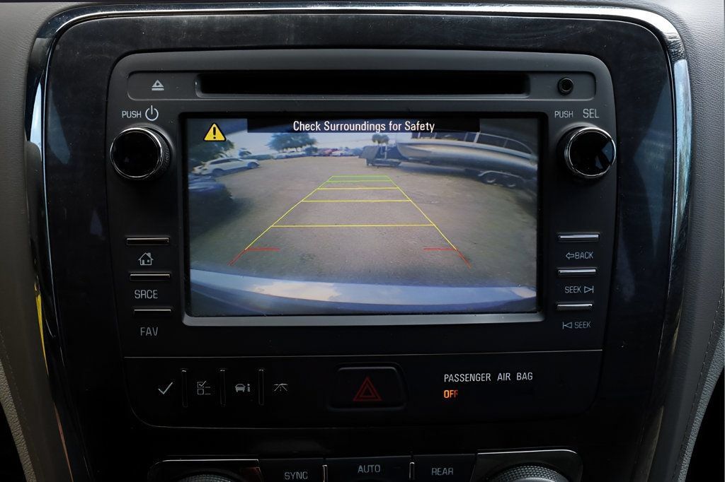 Used 2015 Buick Enclave Convenience FWD image 27