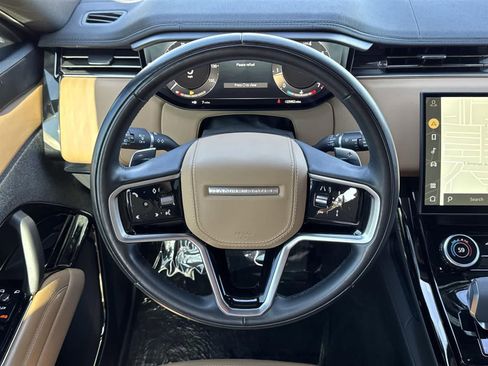 Used 2023 Land Rover Range Rover Sport SE image 10