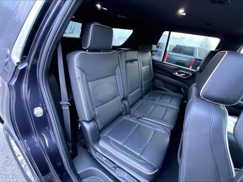 Used 2024 GMC Yukon SLT image 18
