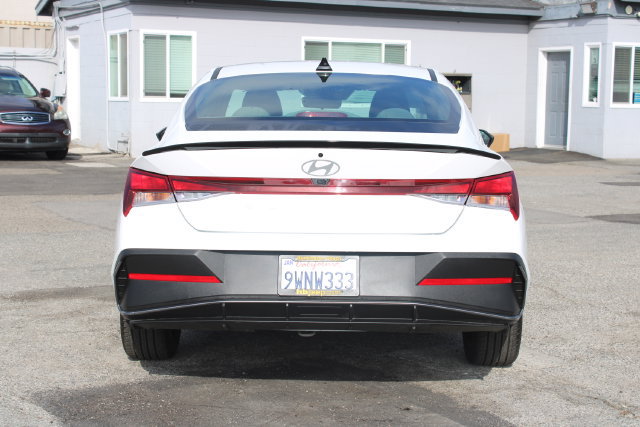 Used 2026 Hyundai Elantra Sport w/ Cargo Package FWD image 4
