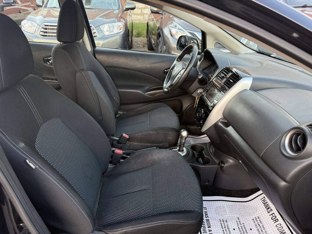 Used 2018 Nissan Versa Note SV FWD image 22