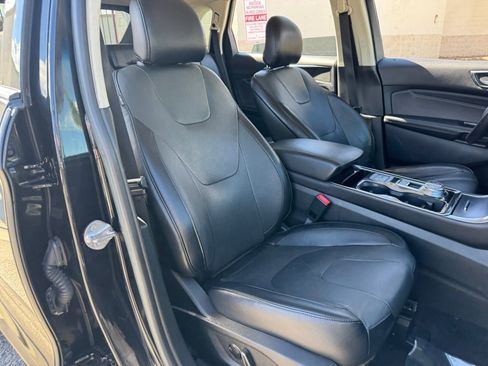 Used 2019 Ford Edge Titanium w/ Equipment Group 301A image 20