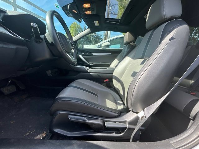 Used 2017 Honda Civic Touring image 5